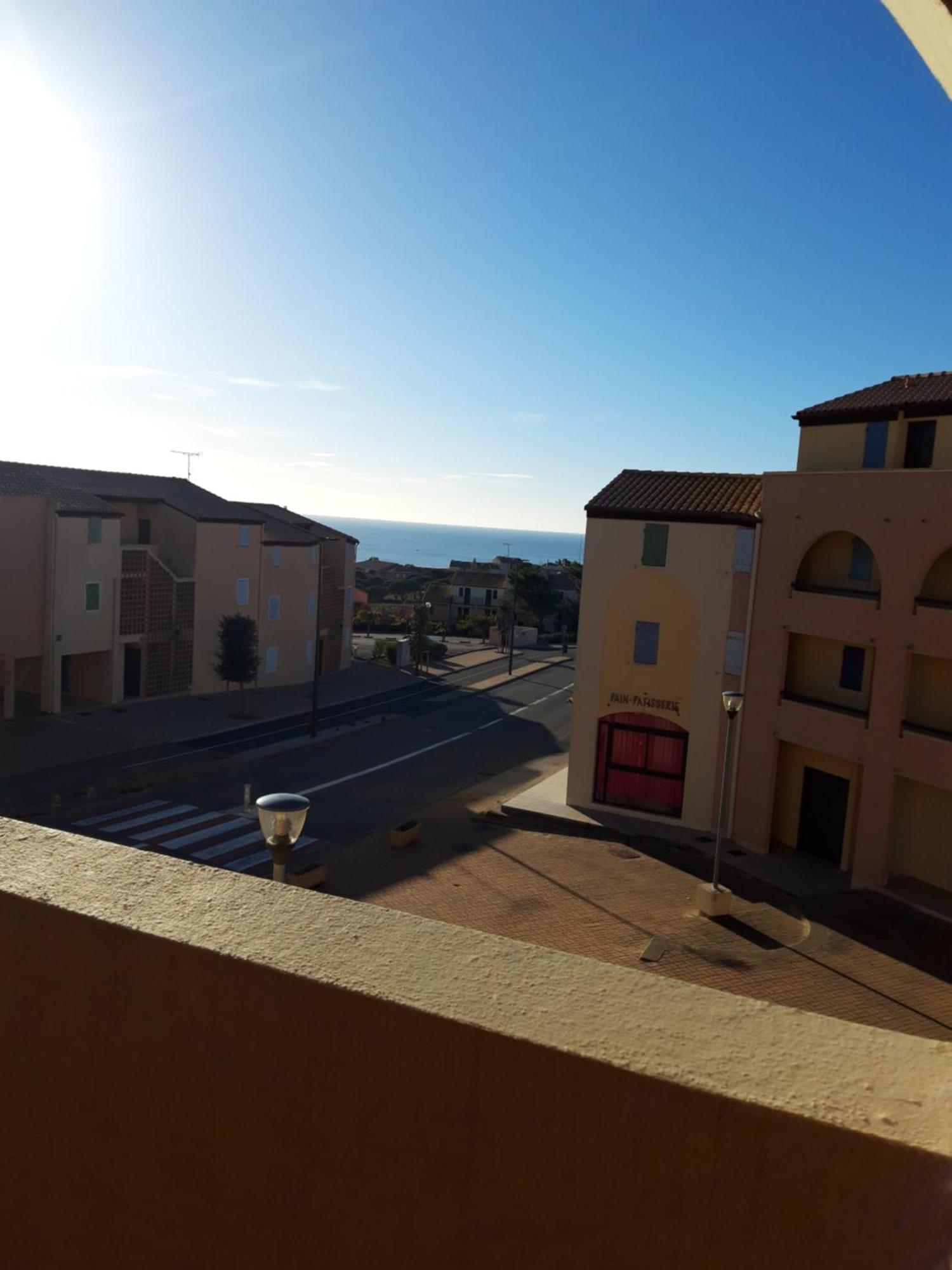Appt 2 Ou 4 Personnes Avec Piscine, Tennis Et Parking Prive Fleury  Exterior foto